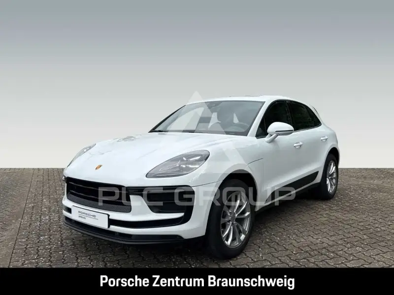 2022 Porsche MACAN