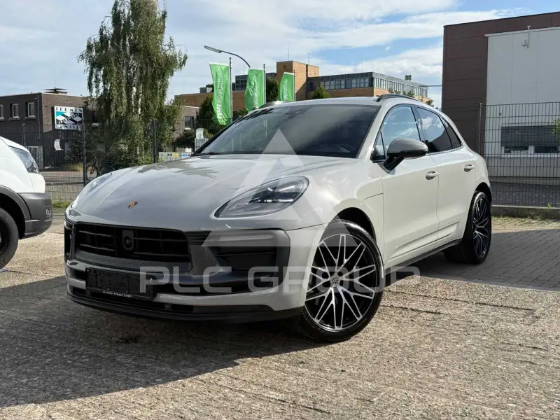 2022 Porsche MACAN