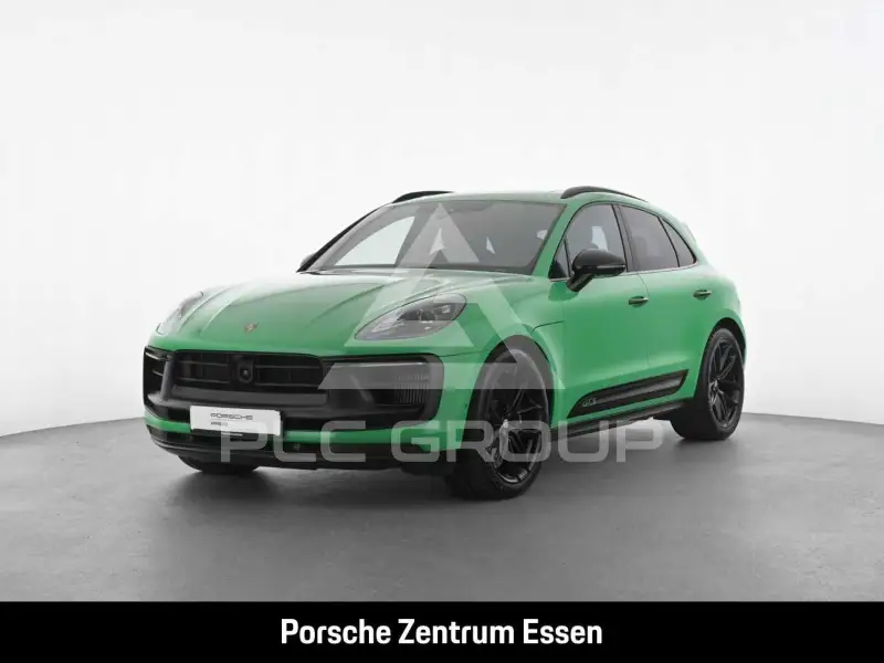 2022 Porsche MACAN
