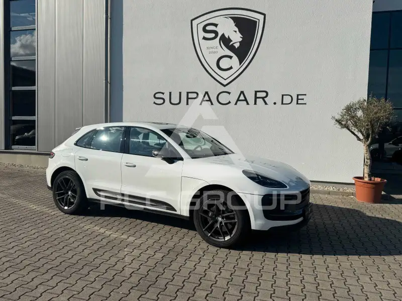 2022 Porsche MACAN