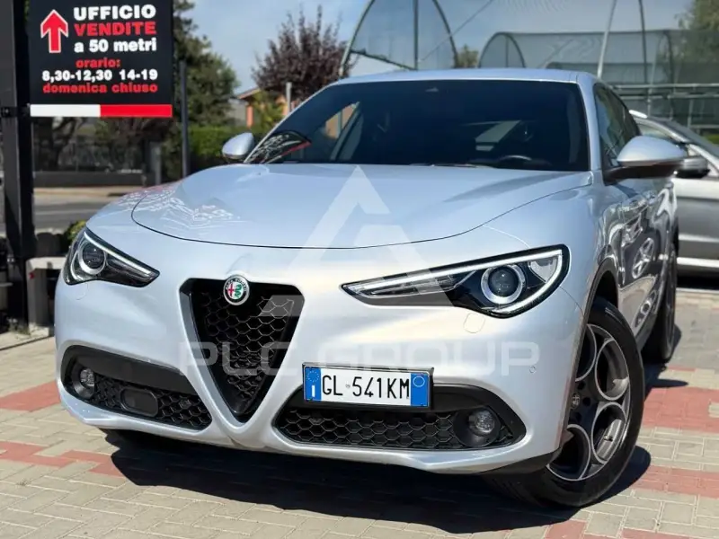 2022 Alfa Romeo Stelvio