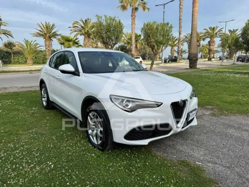 2022 Alfa Romeo Stelvio