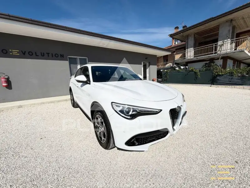 2022 Alfa Romeo Stelvio