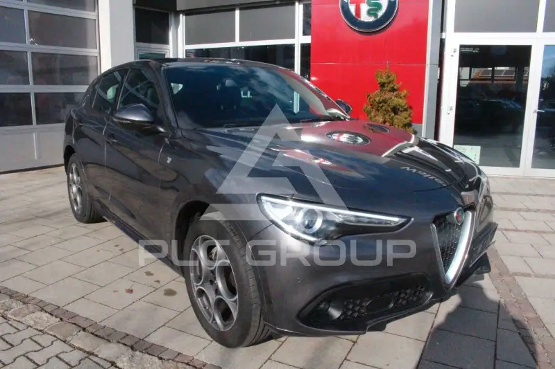 2022 Alfa Romeo Stelvio