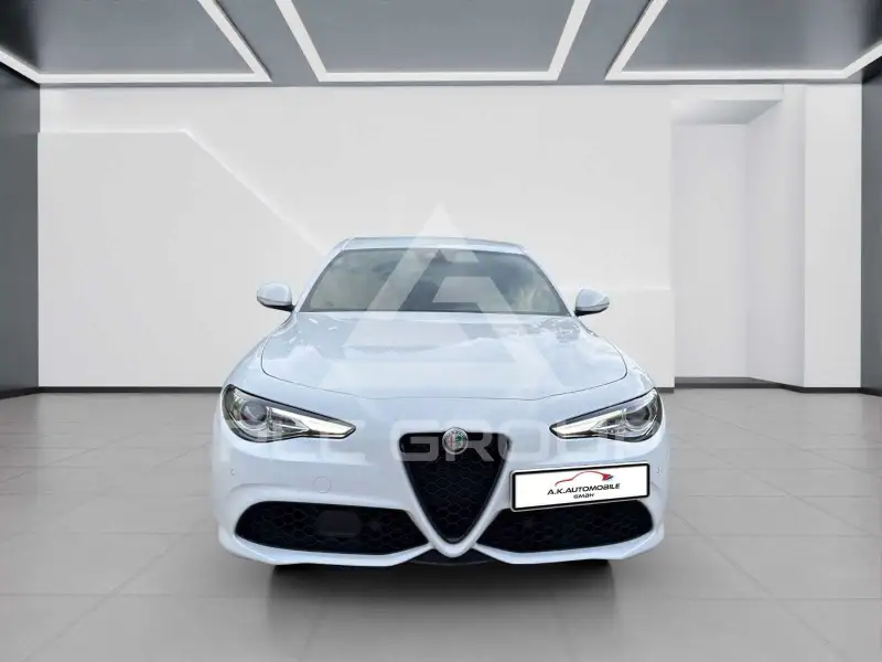 2022 Alfa Romeo Giulia