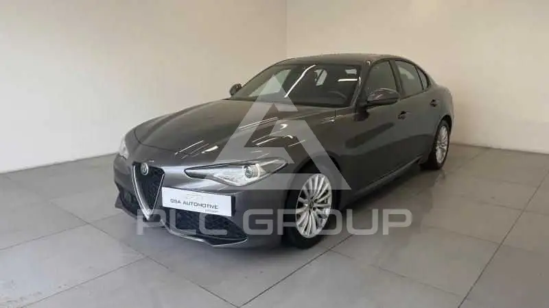 2022 Alfa Romeo Giulia