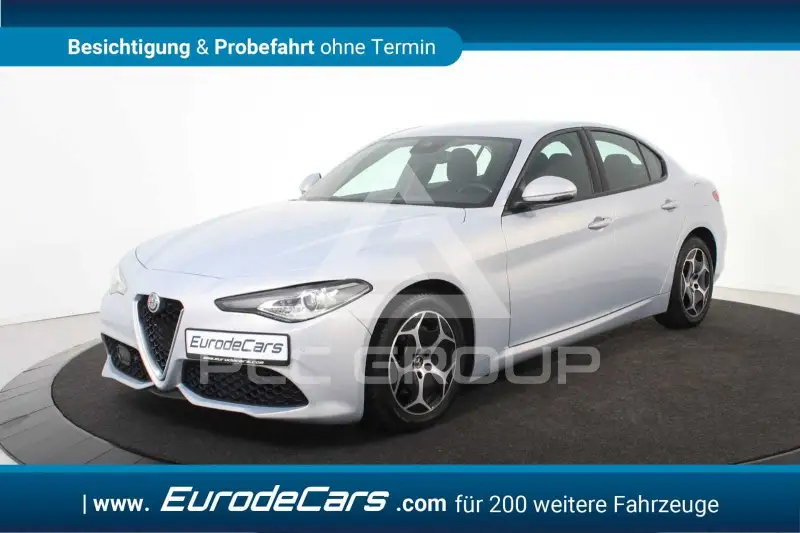 2022 Alfa Romeo Giulia