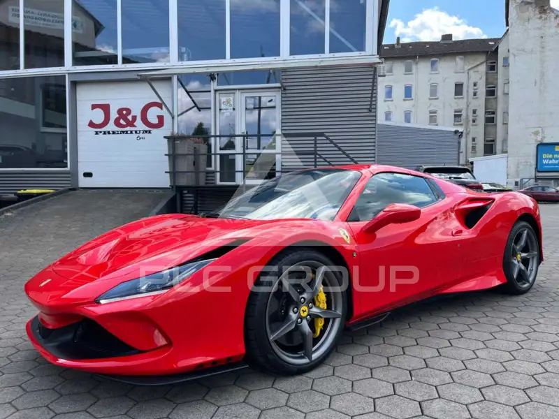 2022 Ferrari F8