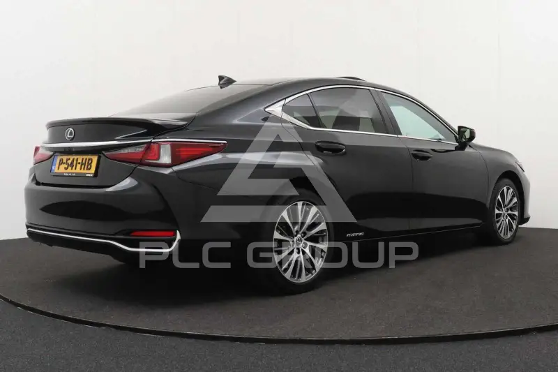 2022 Lexus ES300