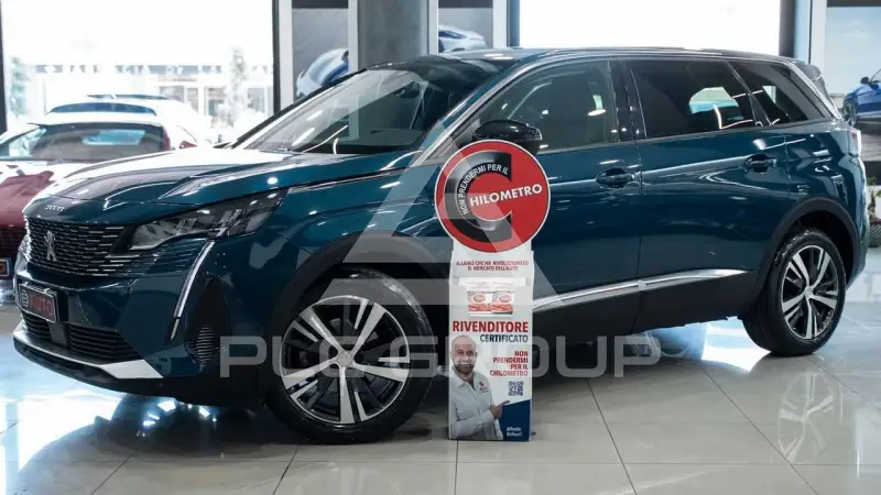 2022 Peugeot 5008