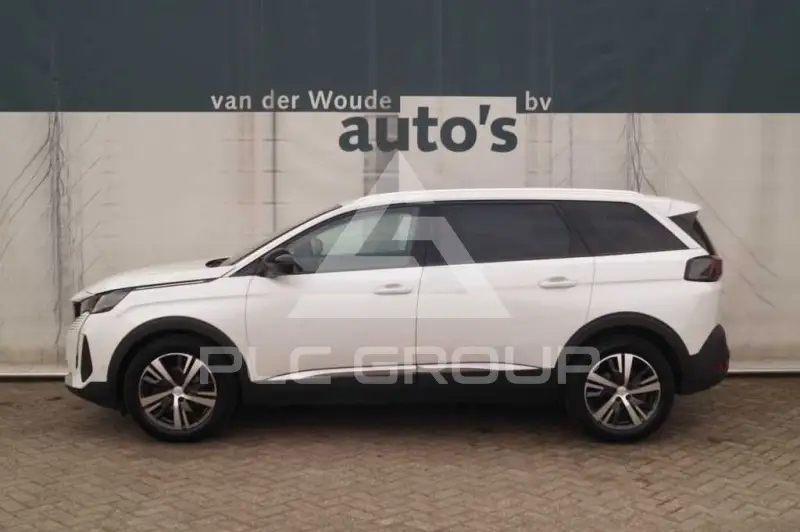 2022 Peugeot 5008