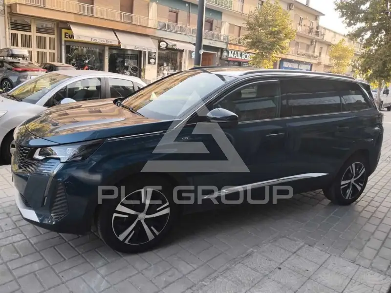 2022 Peugeot 5008