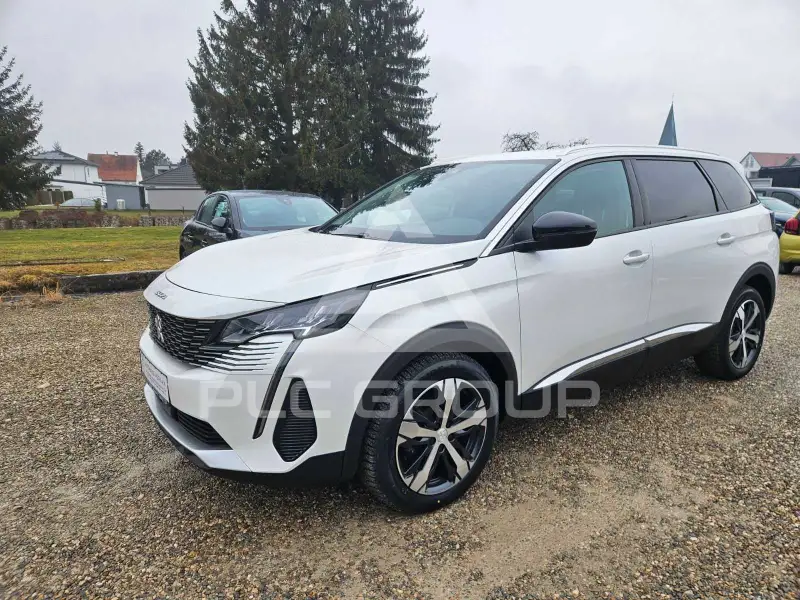 2022 Peugeot 5008