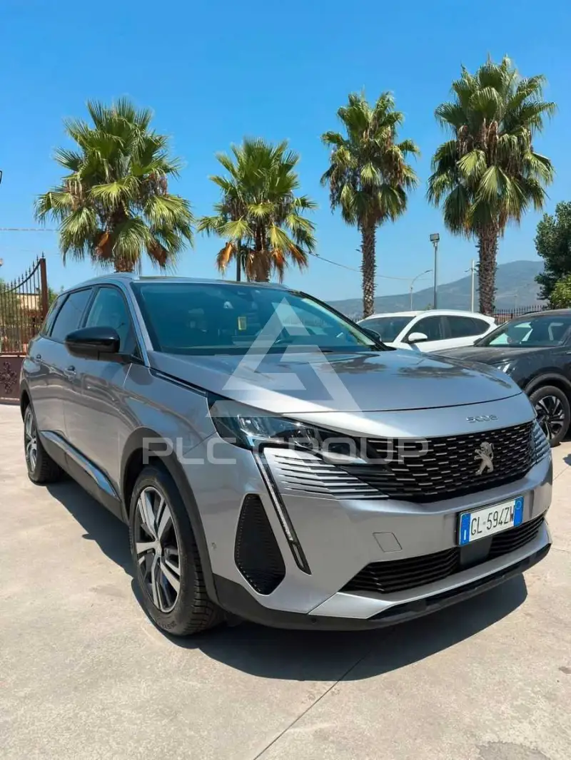 2022 Peugeot 5008