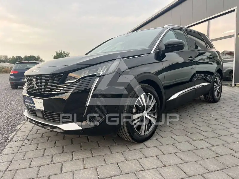 2022 Peugeot 5008