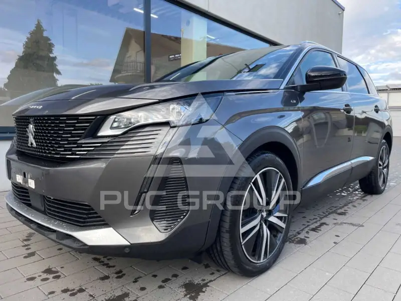 2022 Peugeot 5008