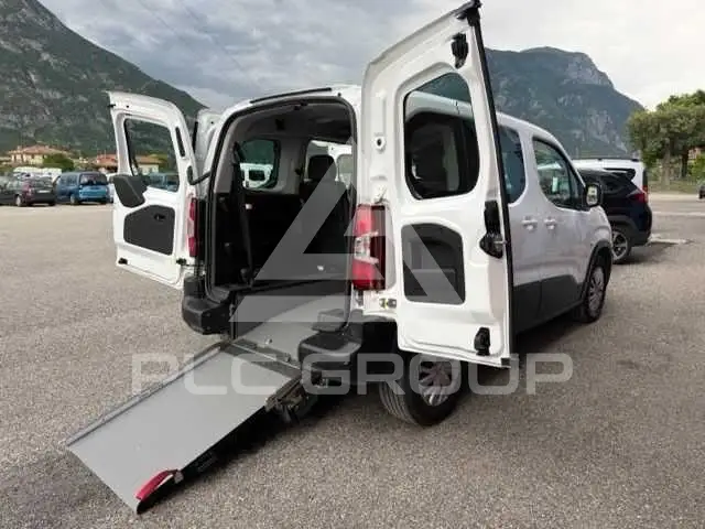 2022 Peugeot Rifter