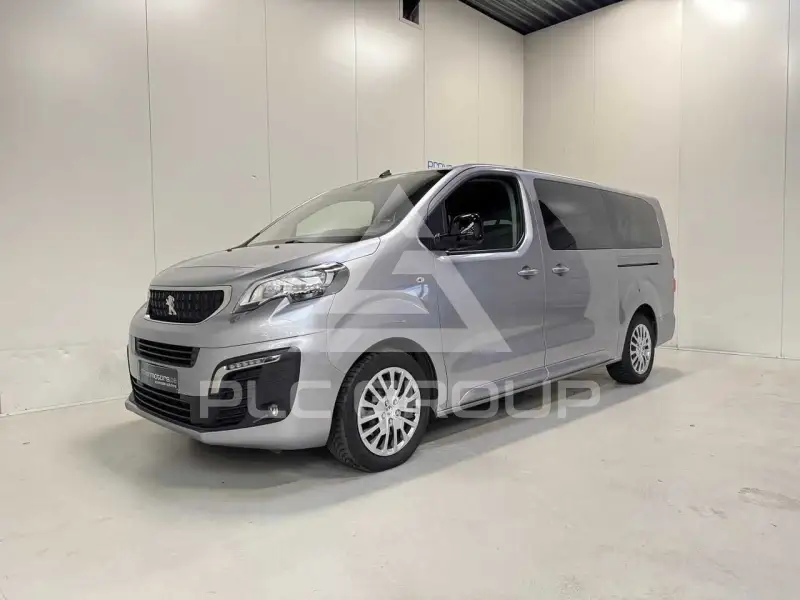 2022 Peugeot Traveller