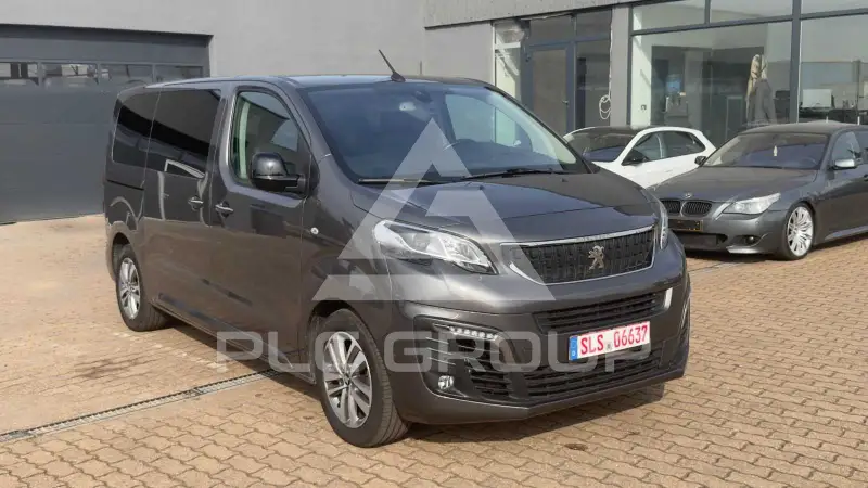 2022 Peugeot Traveller