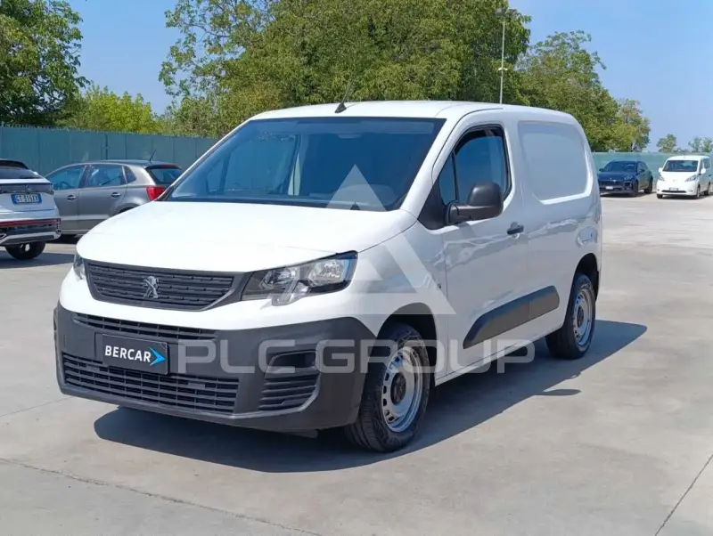 2022 Peugeot Partner