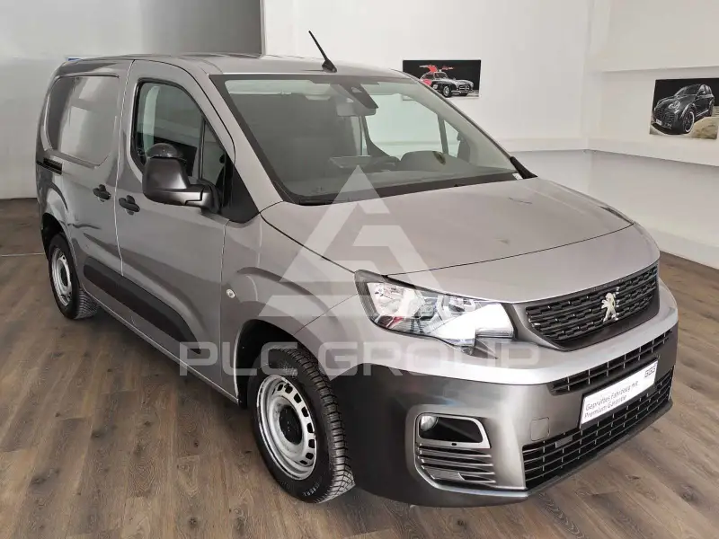 2022 Peugeot Partner