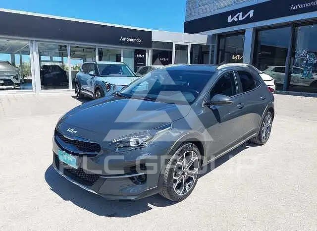 2022 KIA XCEED