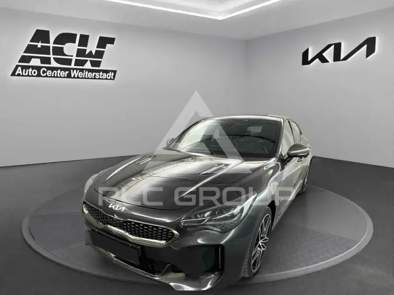 2022 KIA Stinger