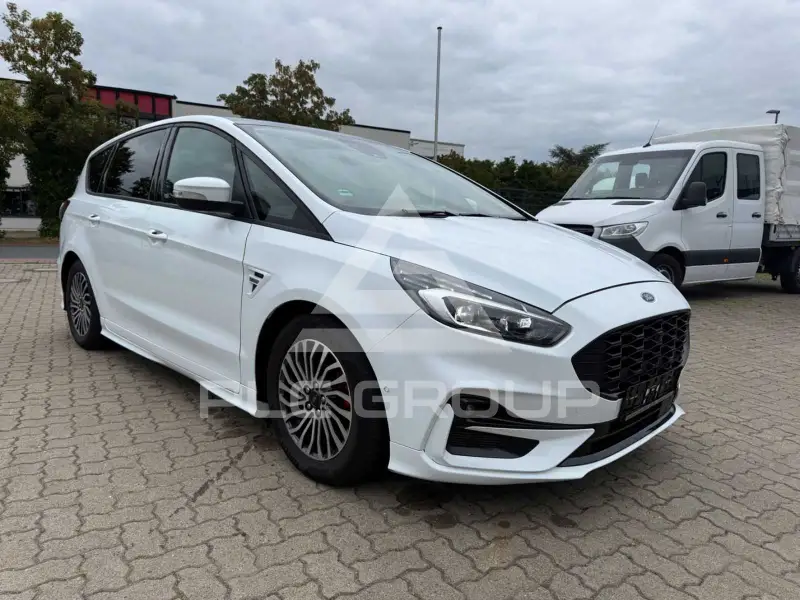 2022 Ford S-Max