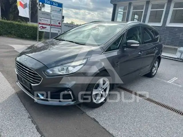 2022 Ford S-Max