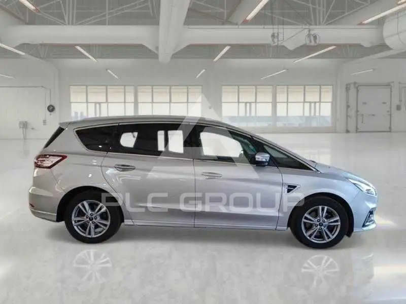2022 Ford S-Max