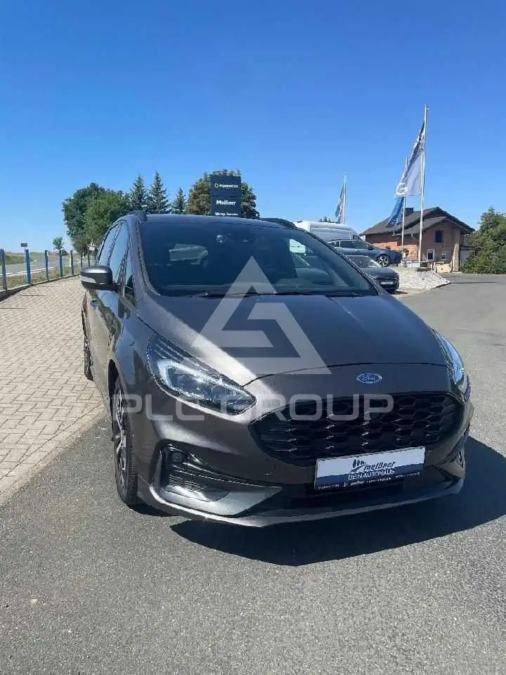 2022 Ford S-Max