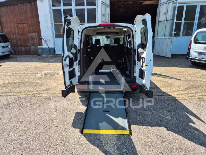 2022 Ford TRANSIT