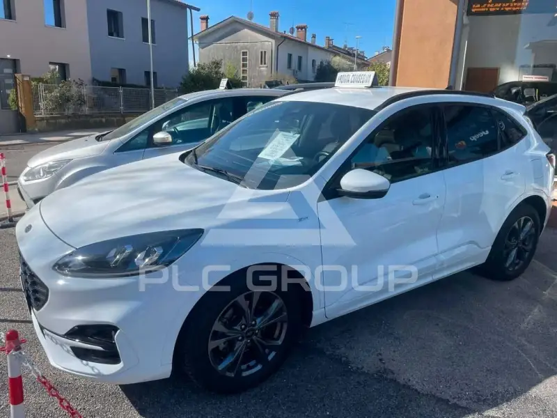 2022 Ford Kuga