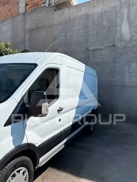2022 Ford TRANSIT