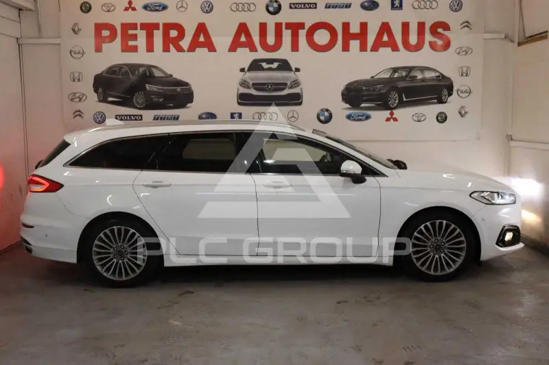 2022 Ford Mondeo
