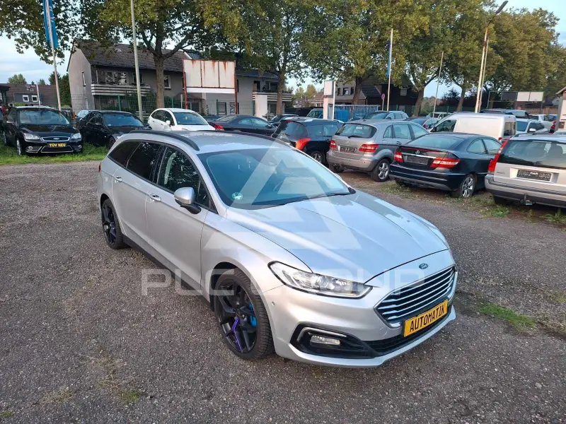 2022 Ford Mondeo