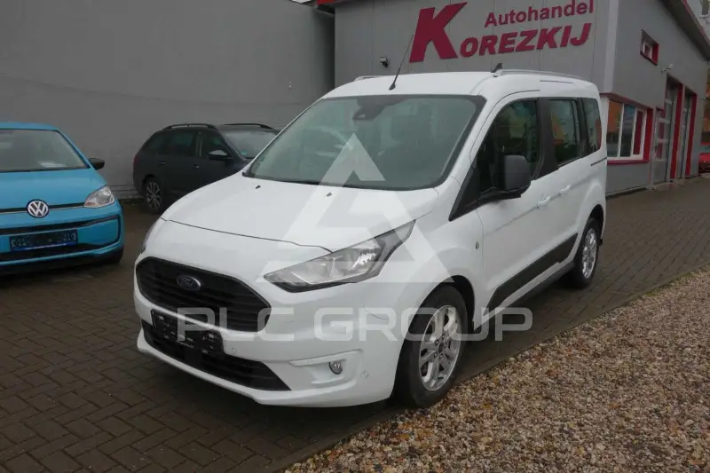 2022 Ford Tourneo