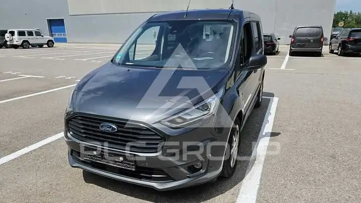 2022 Ford Tourneo