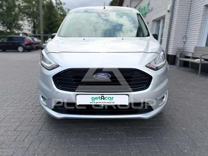 2022 Ford Tourneo