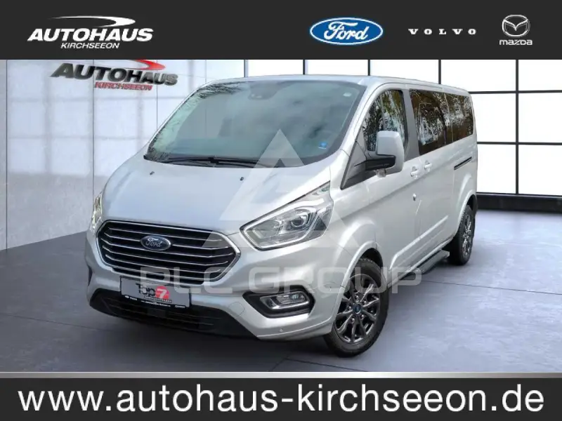 2022 Ford Tourneo