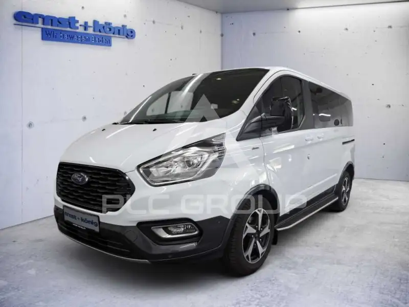 2022 Ford Tourneo