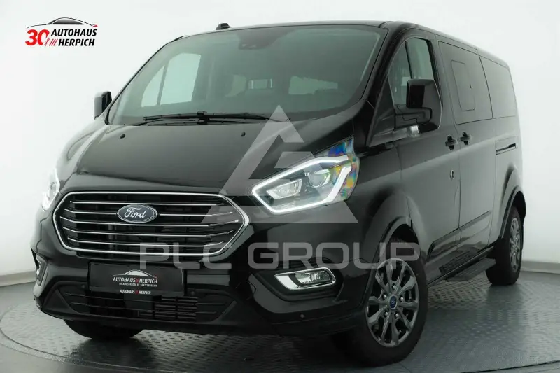 2022 Ford Tourneo