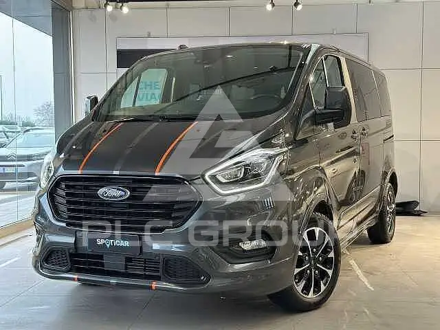 2022 Ford Tourneo