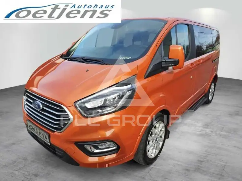 2022 Ford Tourneo