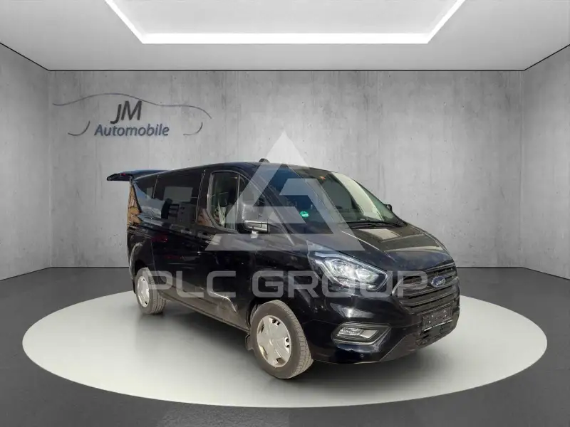 2022 Ford Tourneo