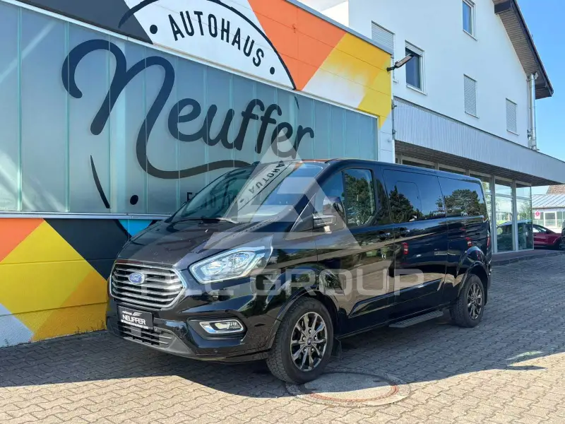 2022 Ford Tourneo