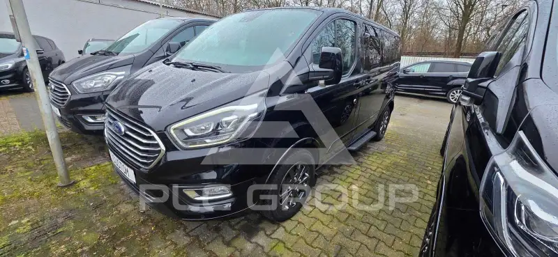 2022 Ford Tourneo