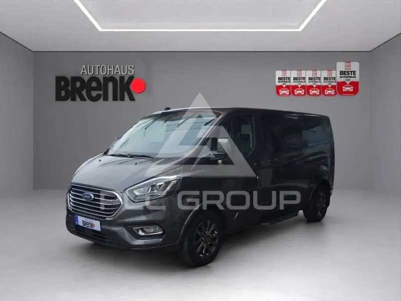 2022 Ford Tourneo