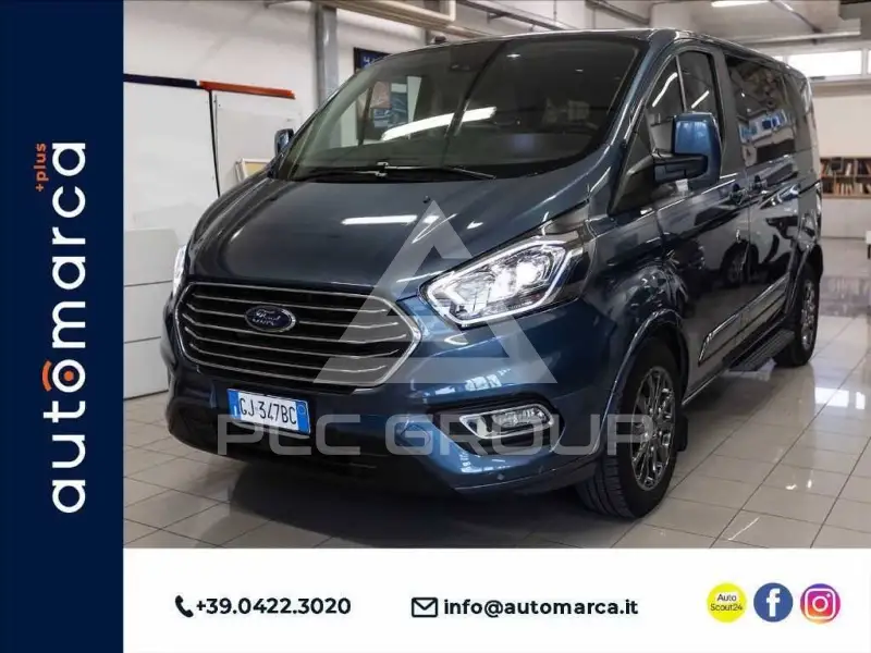 2022 Ford Tourneo