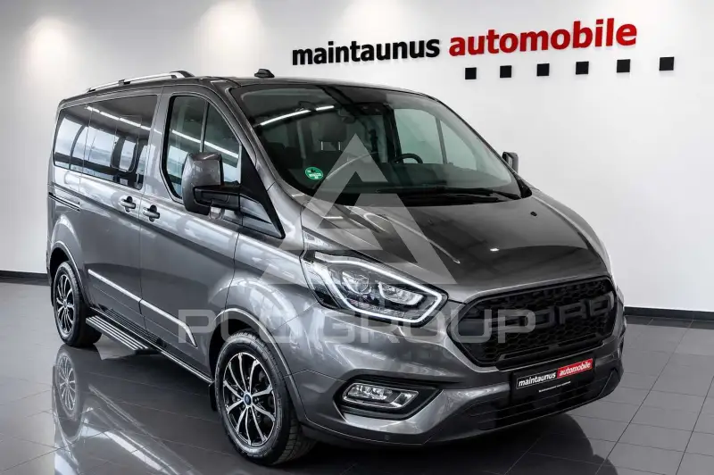 2022 Ford Tourneo